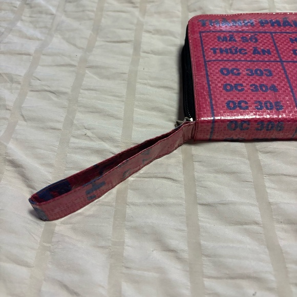 Malia Designs Made in Cambodia Recycled Wrislet Wallet in Pink - Picture 3 of 8